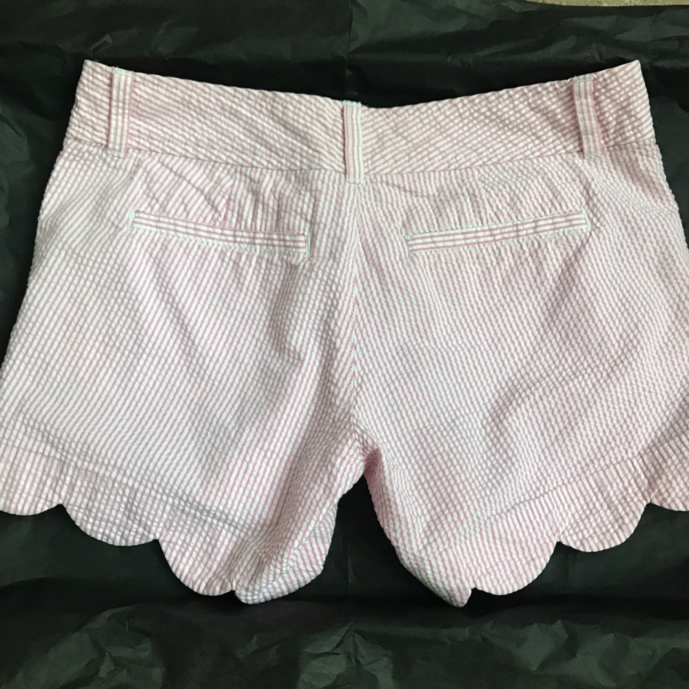 Pink Lilly Pulitzer Scalloped Seersucker Shorts!